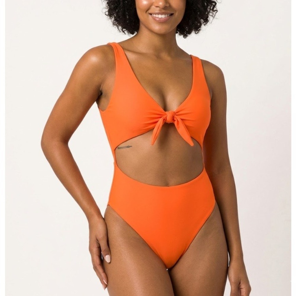 Sara Swim Women's Orange High Neck Cutout Back One Piece Swimsuit Size M NWT‎